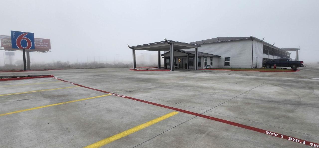 Motel 6 Aransas Pass Tx Bagian luar foto
